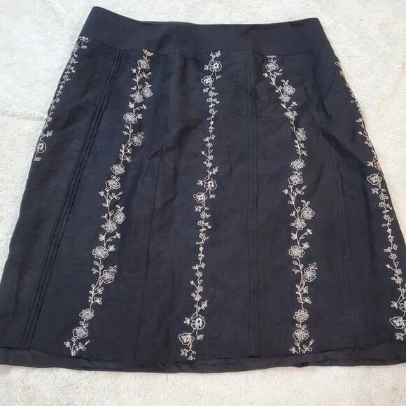 Loft Black Linen Blend White Floral Embroidery Office Work Knee Length Skirt 14 - Picture 1 of 6